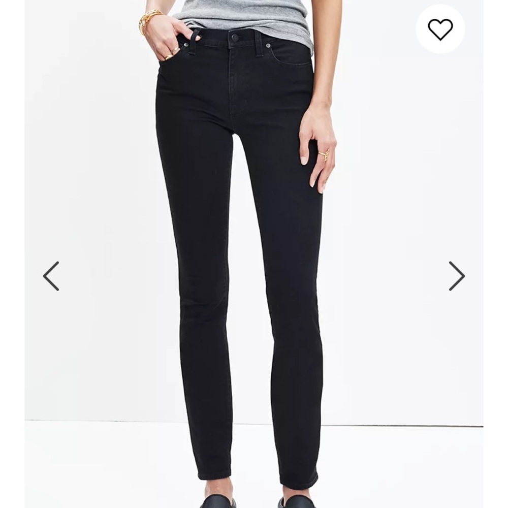 SOLD OUT 9" High-Rise Skinny Jeans in Black Frost